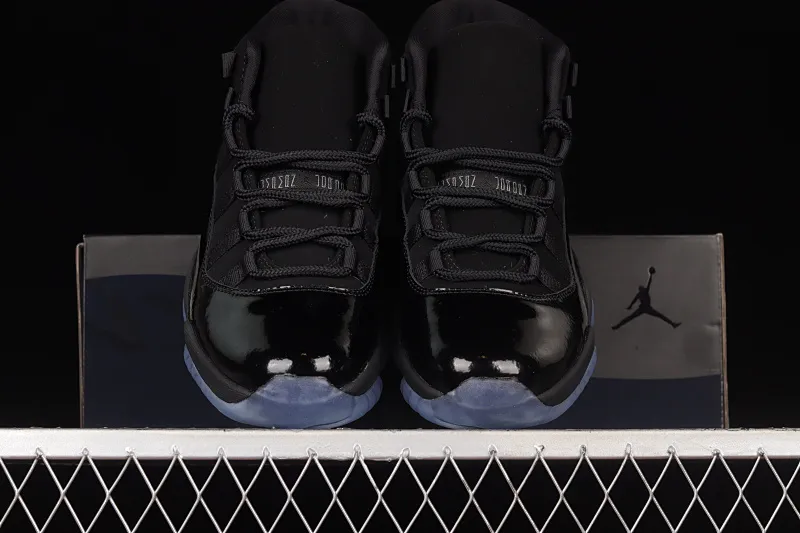 All categories Air Jordan Jordan series basketball shoes Air Jordan 11 #ZG version Air Jordan 11 "Cap and Gown" AJ11 Joe 11 Black Gamma Black Warrior Suede genuine carbon 378037-005